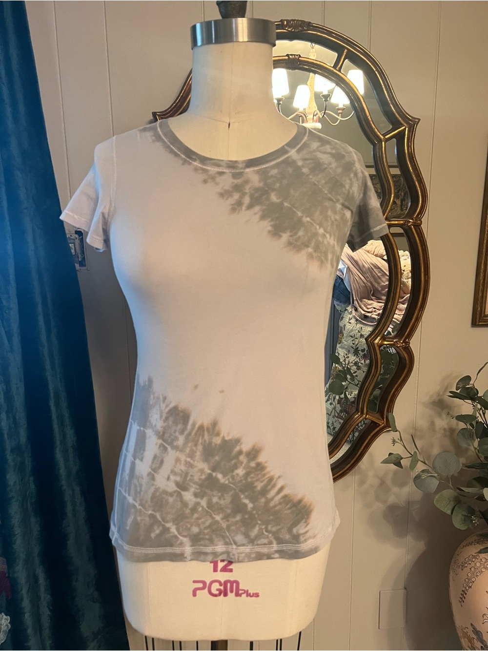Lulu Lemon upcycled Gray Tie-Dye Short Sleeve Tee